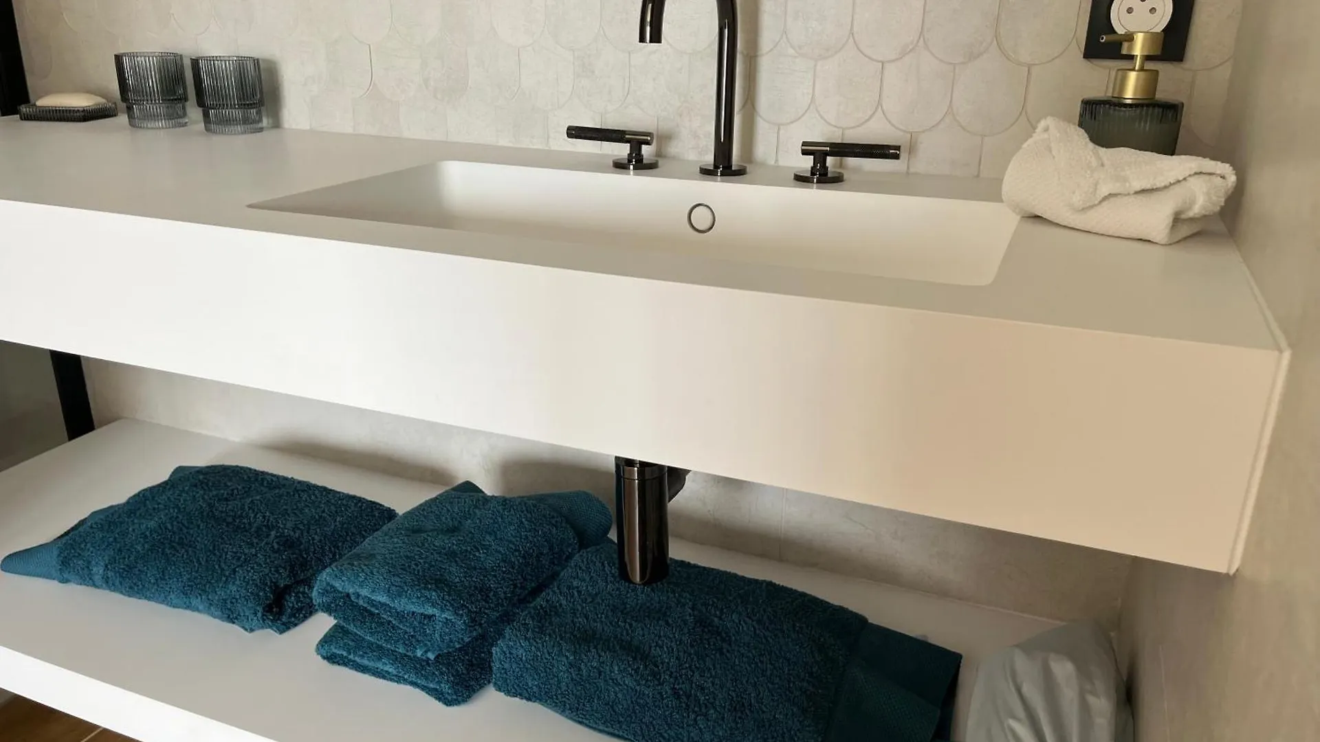Chambre Privative - Domaine De La Louve Cotignac